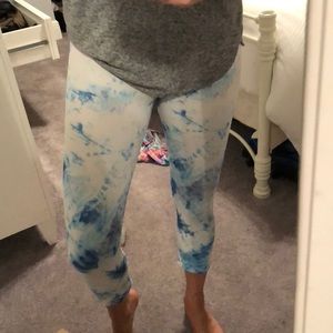Tie die blue leggings